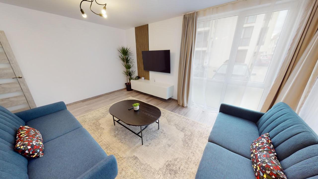 Apartment By The Lake Nr 4 Vrt Sibiu Bagian luar foto
