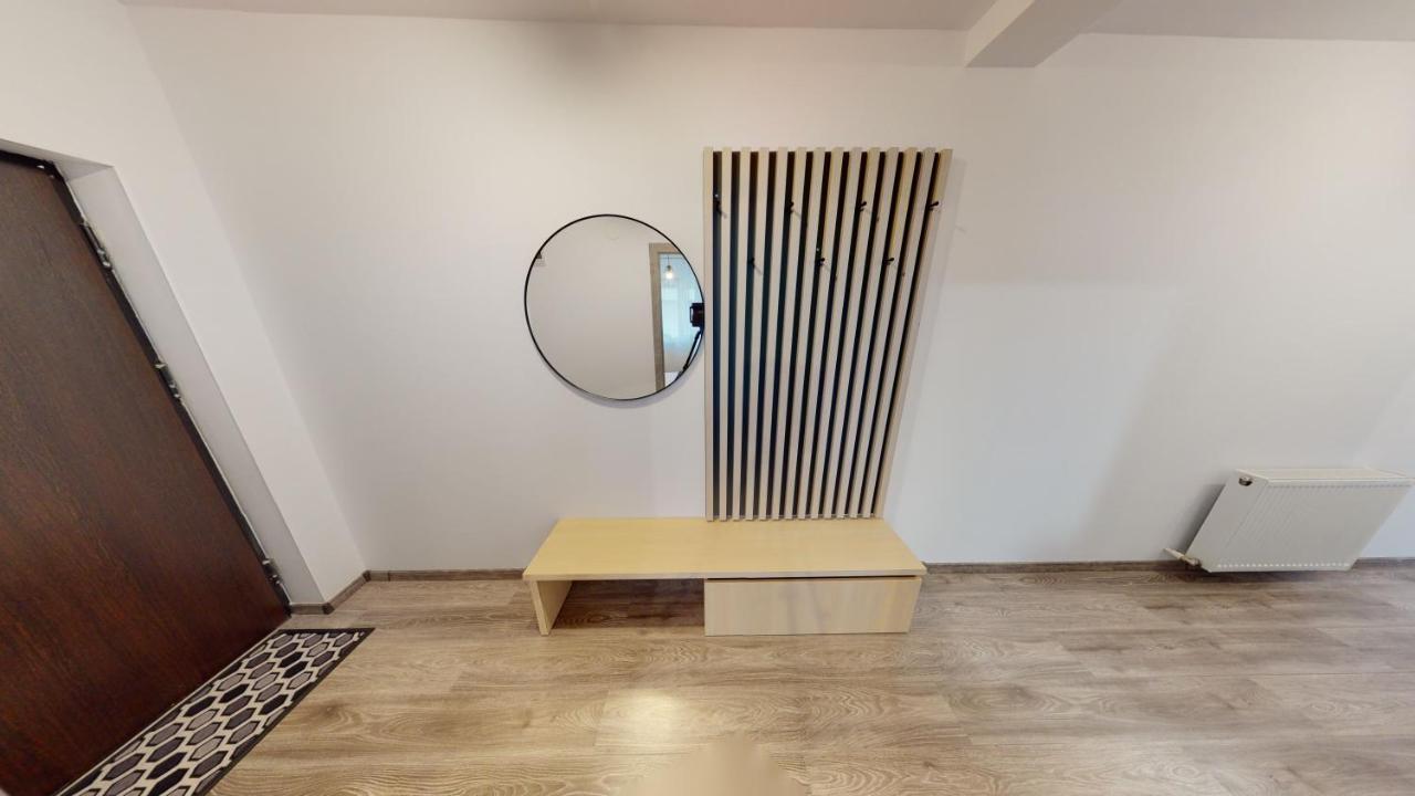 Apartment By The Lake Nr 4 Vrt Sibiu Bagian luar foto